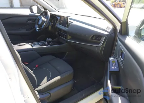 2024 Nissan Rogue S z USA, uszkodzony, nr VIN 5N1BT3AA5RC684656